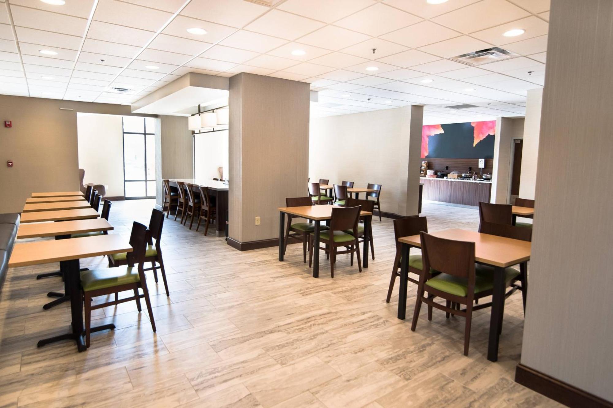 Hotel Fairfield & Airport North Atlanta