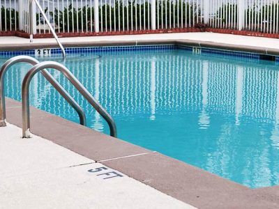 Fairfield & Airport North Hotel 3*
